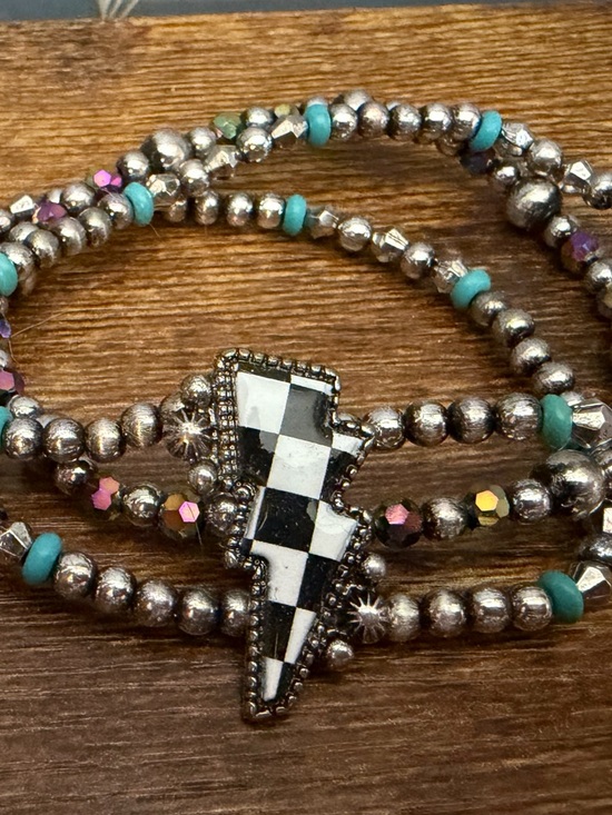 Jewelry - Silver & Turquoise Lightning Bolt Beaded Bracelet Set